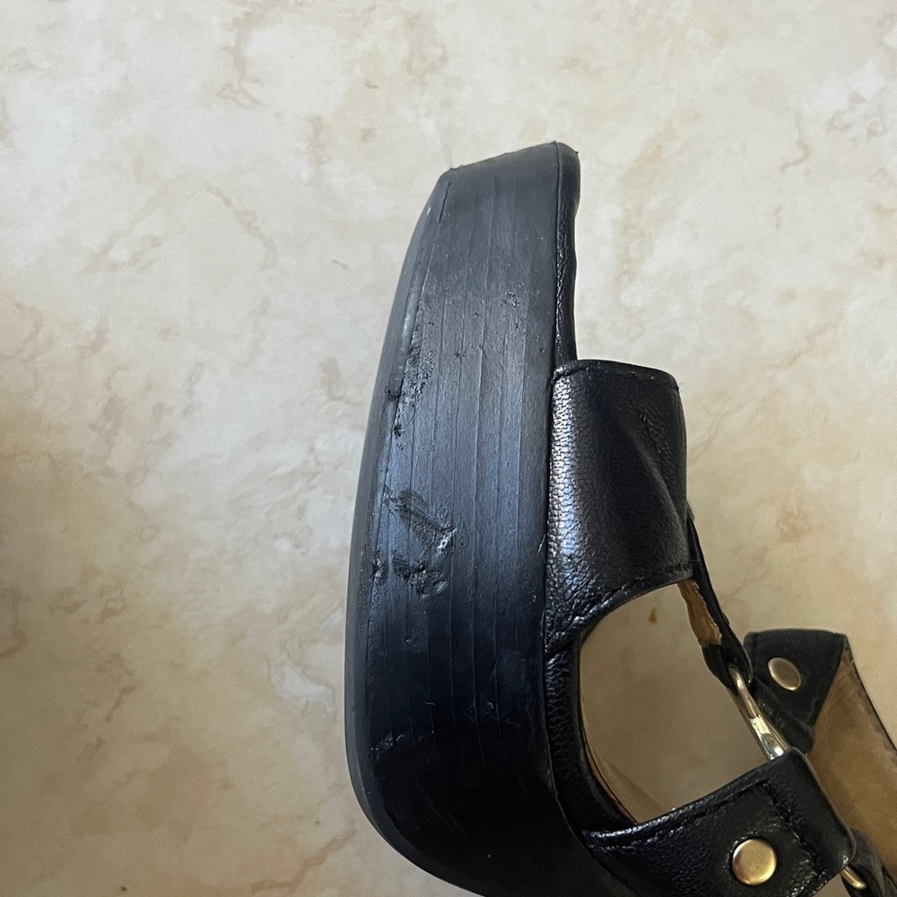 Michael Kors Black and Gold Women's Heels 8 1/2 - Picture 5 of 10